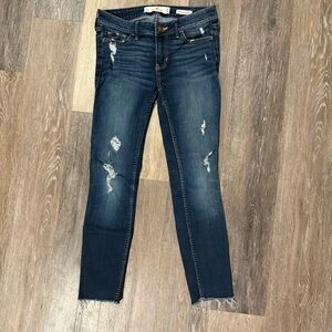 Hollister Jeans, 1S